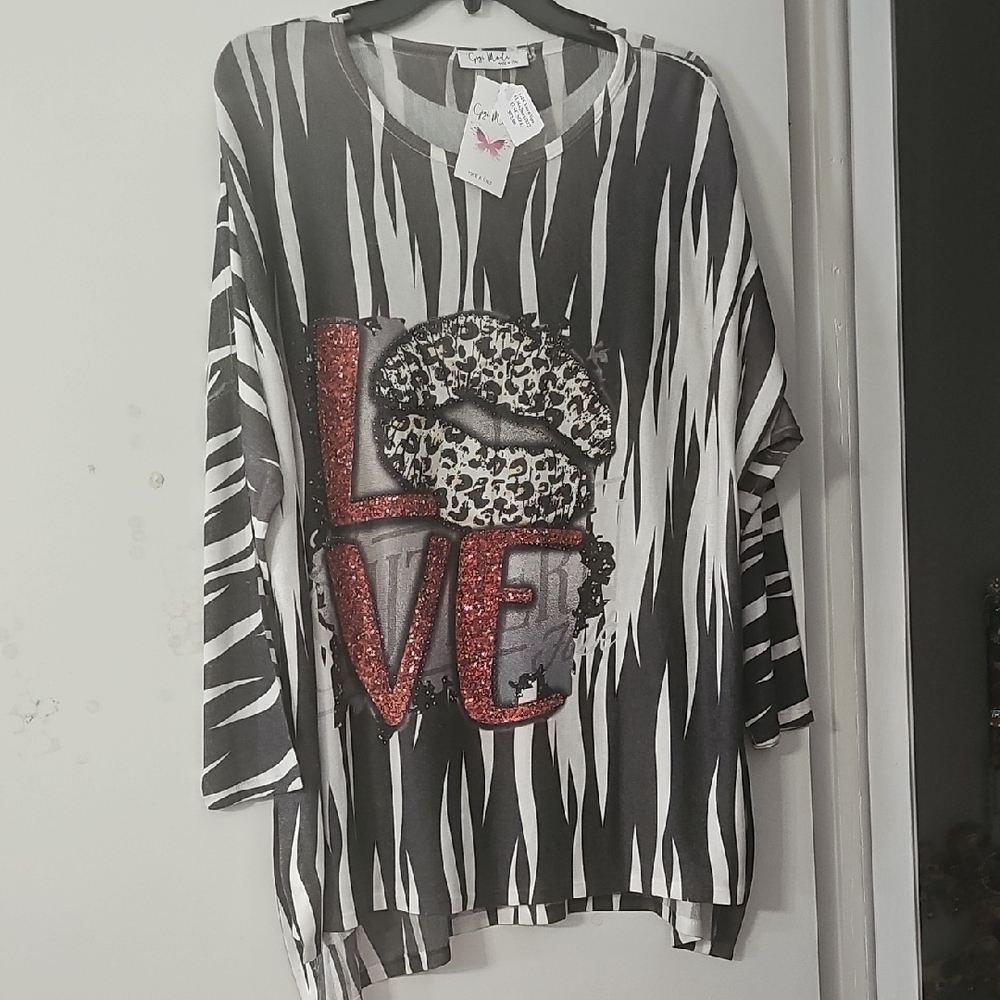 Women's Black and White Zebra Print Top - Picture 4 of 5